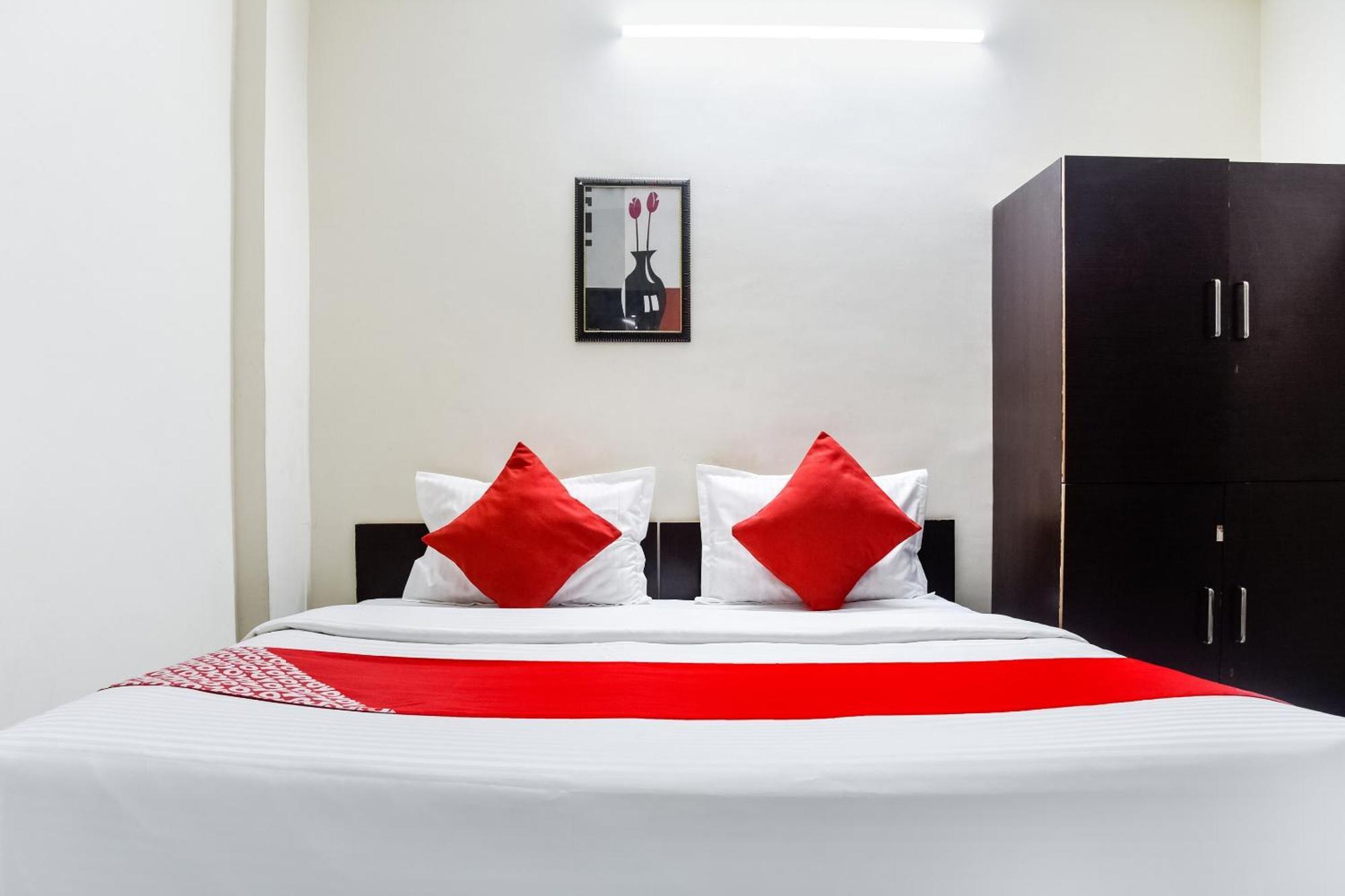 Hotel O Radhika Palace Bhopal Zewnętrze zdjęcie