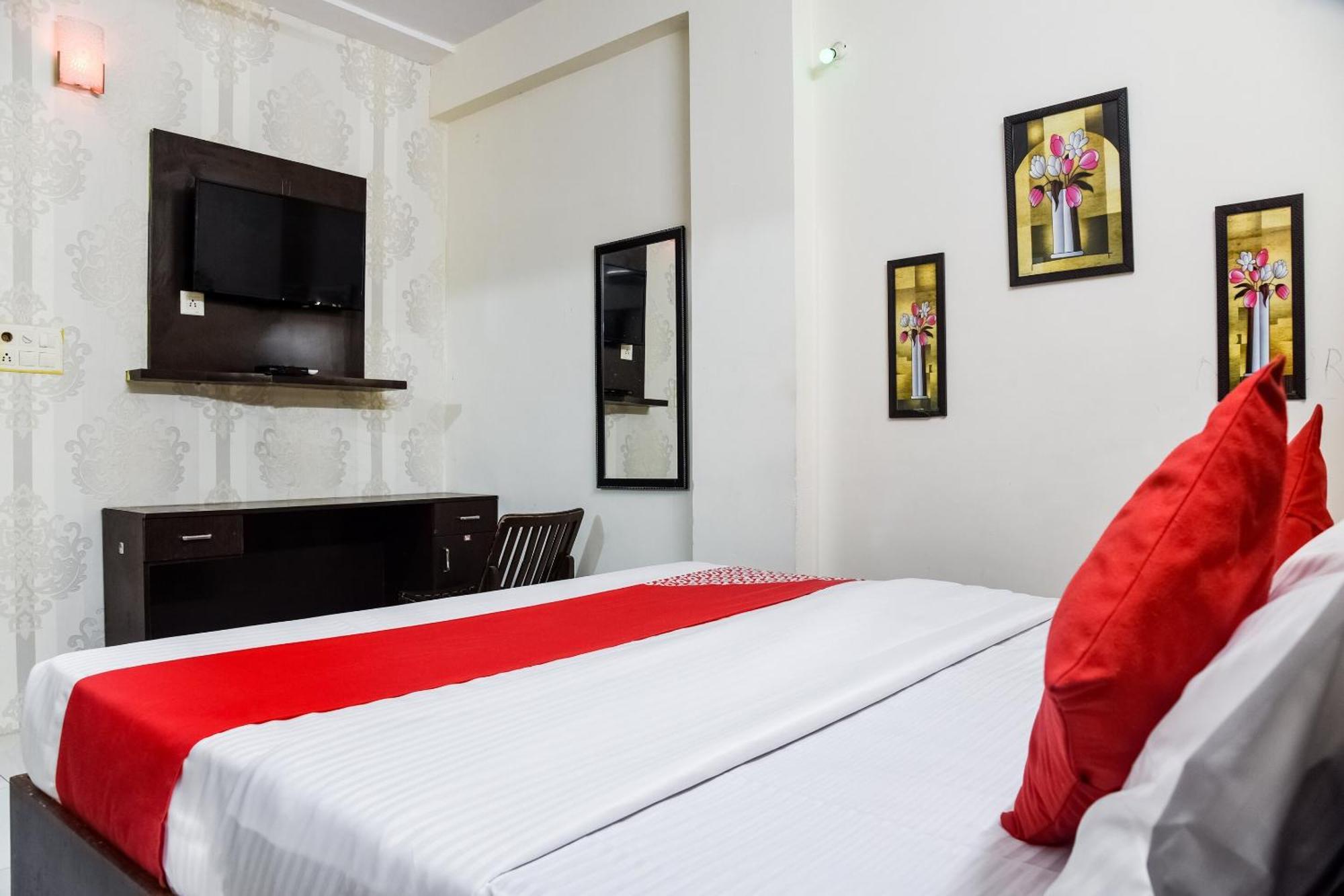 Hotel O Radhika Palace Bhopal Zewnętrze zdjęcie