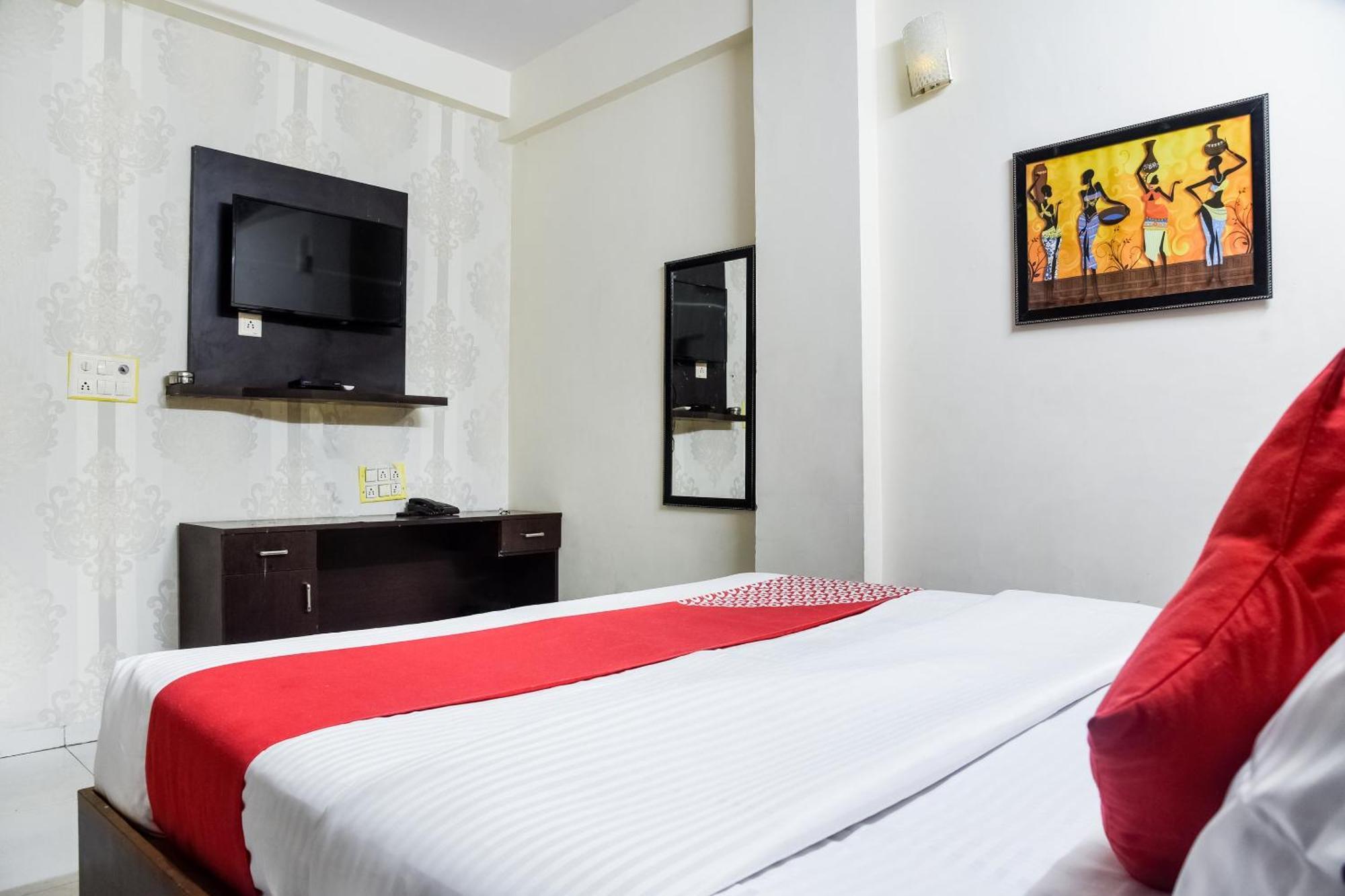 Hotel O Radhika Palace Bhopal Zewnętrze zdjęcie