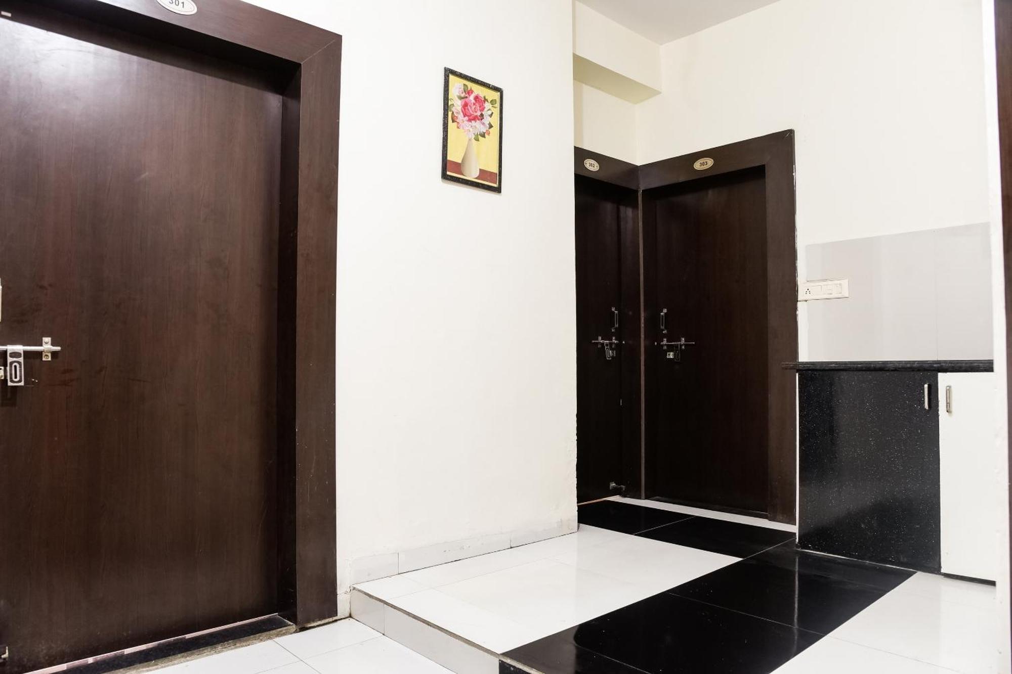 Hotel O Radhika Palace Bhopal Zewnętrze zdjęcie