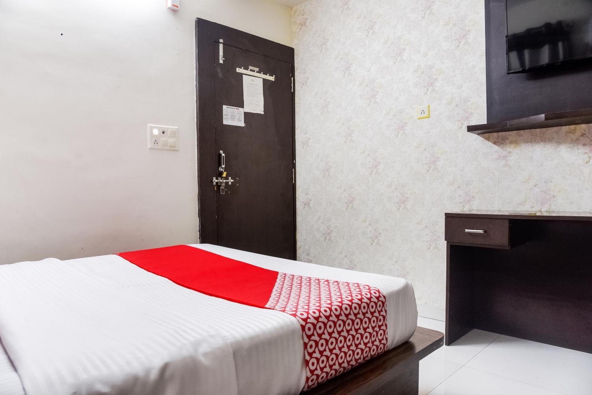 Hotel O Radhika Palace Bhopal Zewnętrze zdjęcie